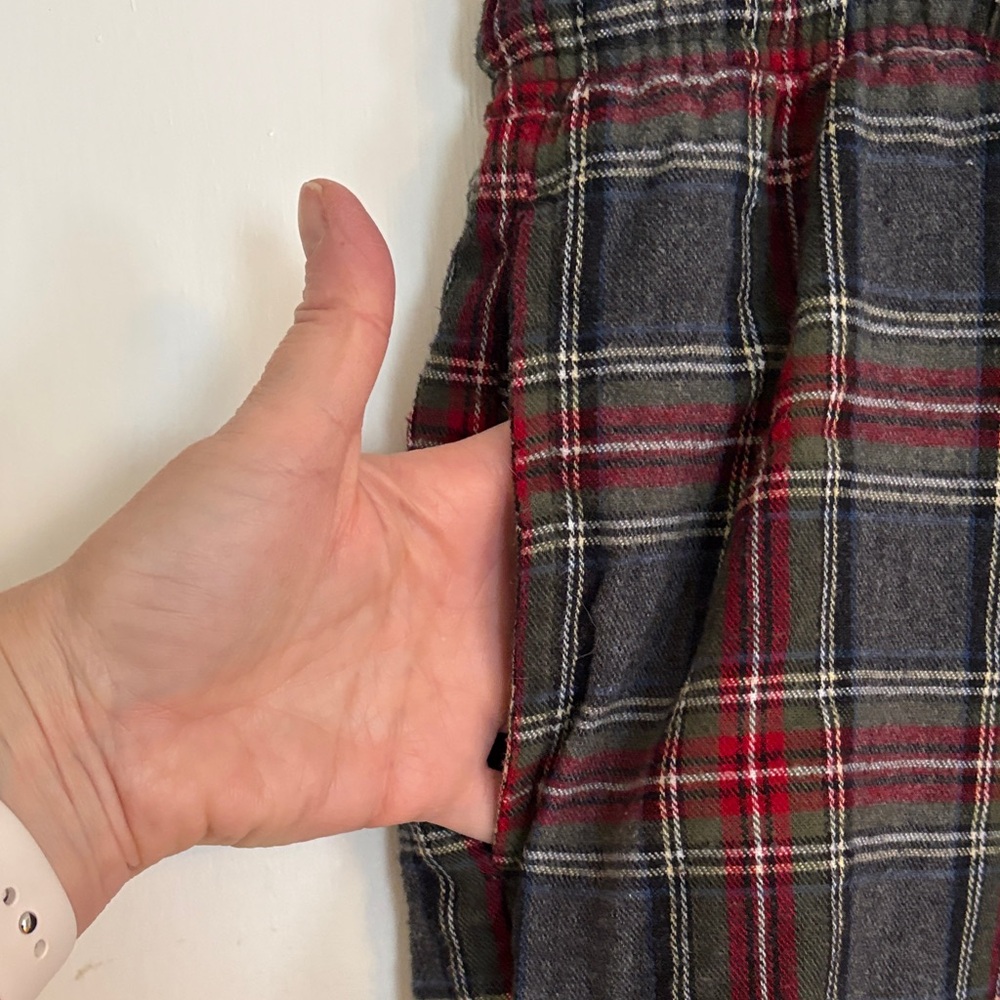 LL Bean men’s flannel pajama pants, L - Picture 2 of 3